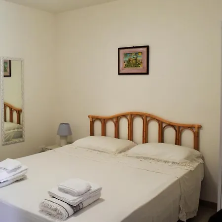 Apartment Pesce Azzurro *